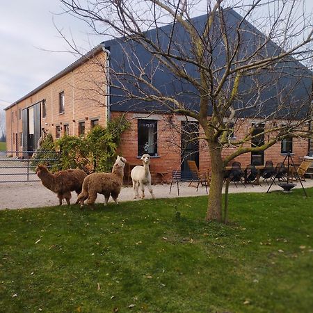 De Smishoeve Met Speelruimte, Dieren En Wellness Villa Heers Екстериор снимка