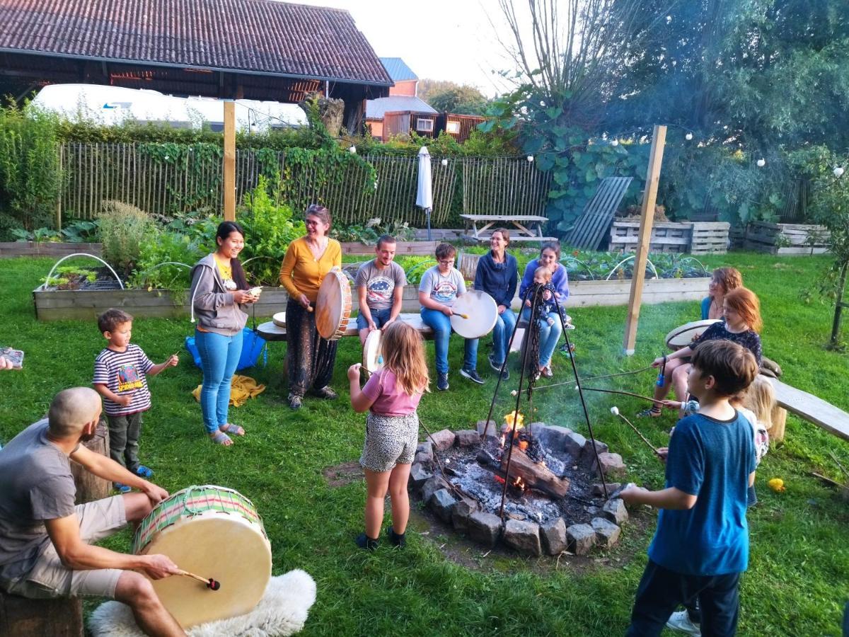 De Smishoeve Met Kinderpret, Dieren En Wellness Heers Екстериор снимка